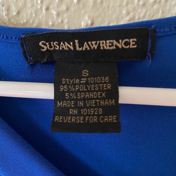 Top - Picture 2 of 2